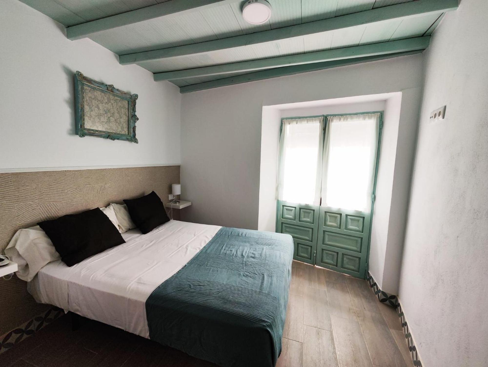 Apartamento Puerta De Cordoba Καρμόνα Εξωτερικό φωτογραφία